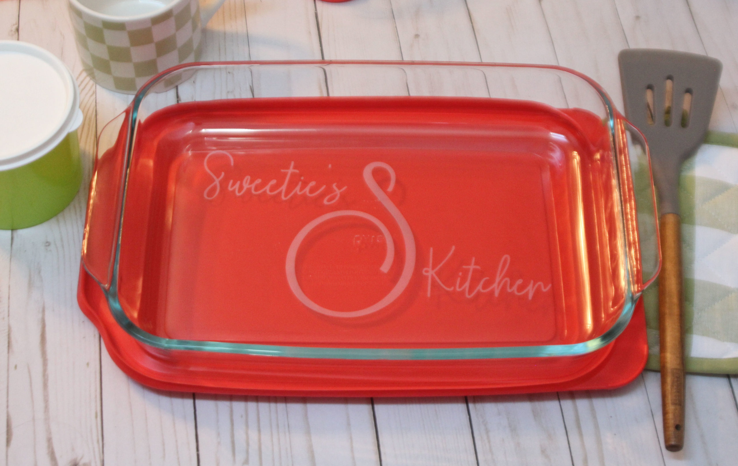Gift Personalized Glass baking dish – K and N Designs
